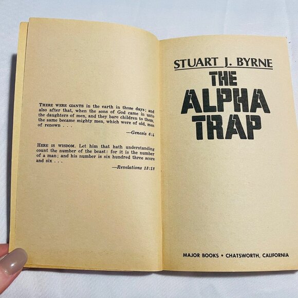 The Alpha Trap By Stuart J. Byrne Vintage Paperback Book 1976 - Picture 5 of 5